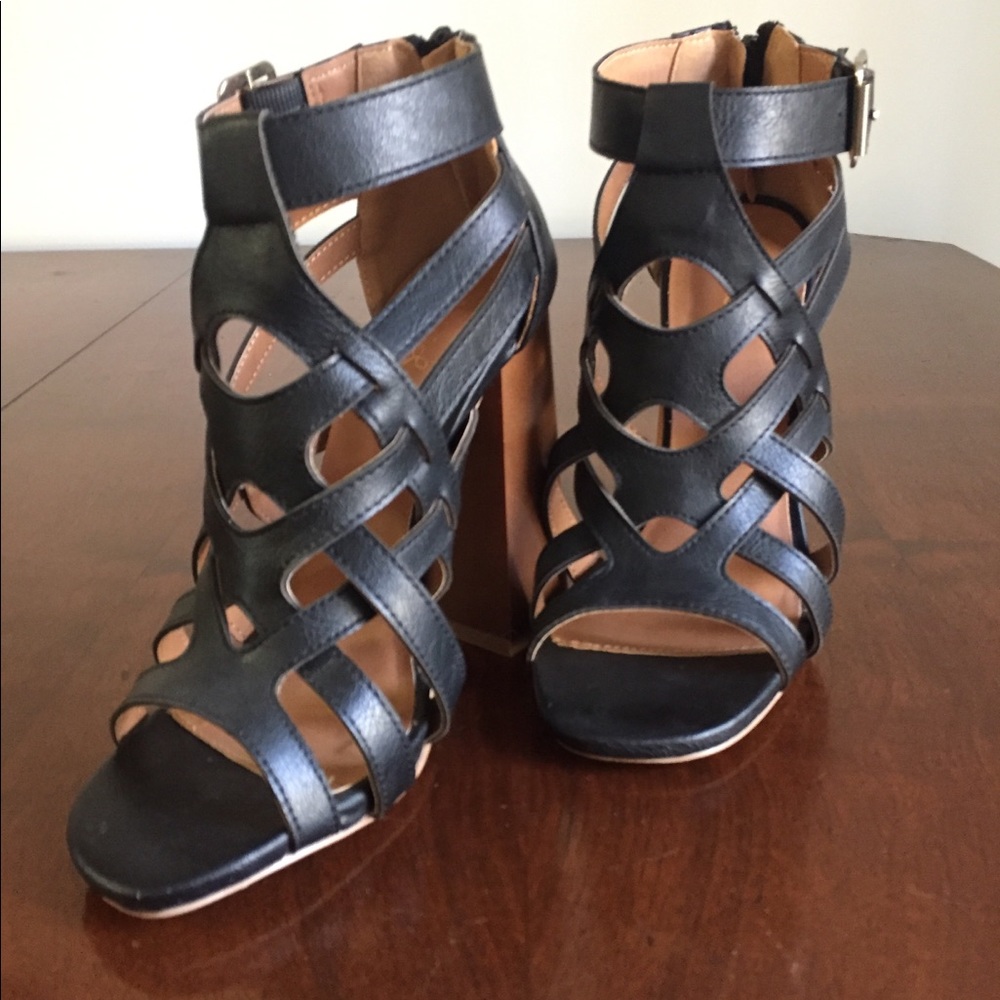 Black Chunky Heel Sandal